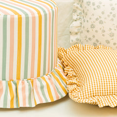 Load image into Gallery viewer, 45cm x 45cm Ruffle Cushion - Wild Daisy, Seaspray
